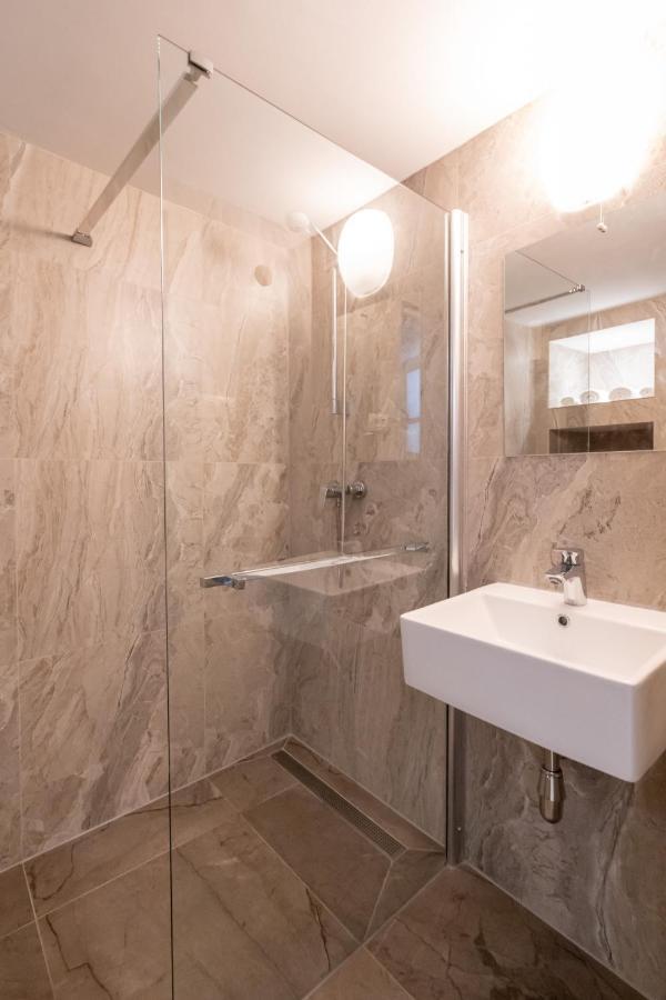 Apartments & Rooms Carera 6 Rovinj Extérieur photo