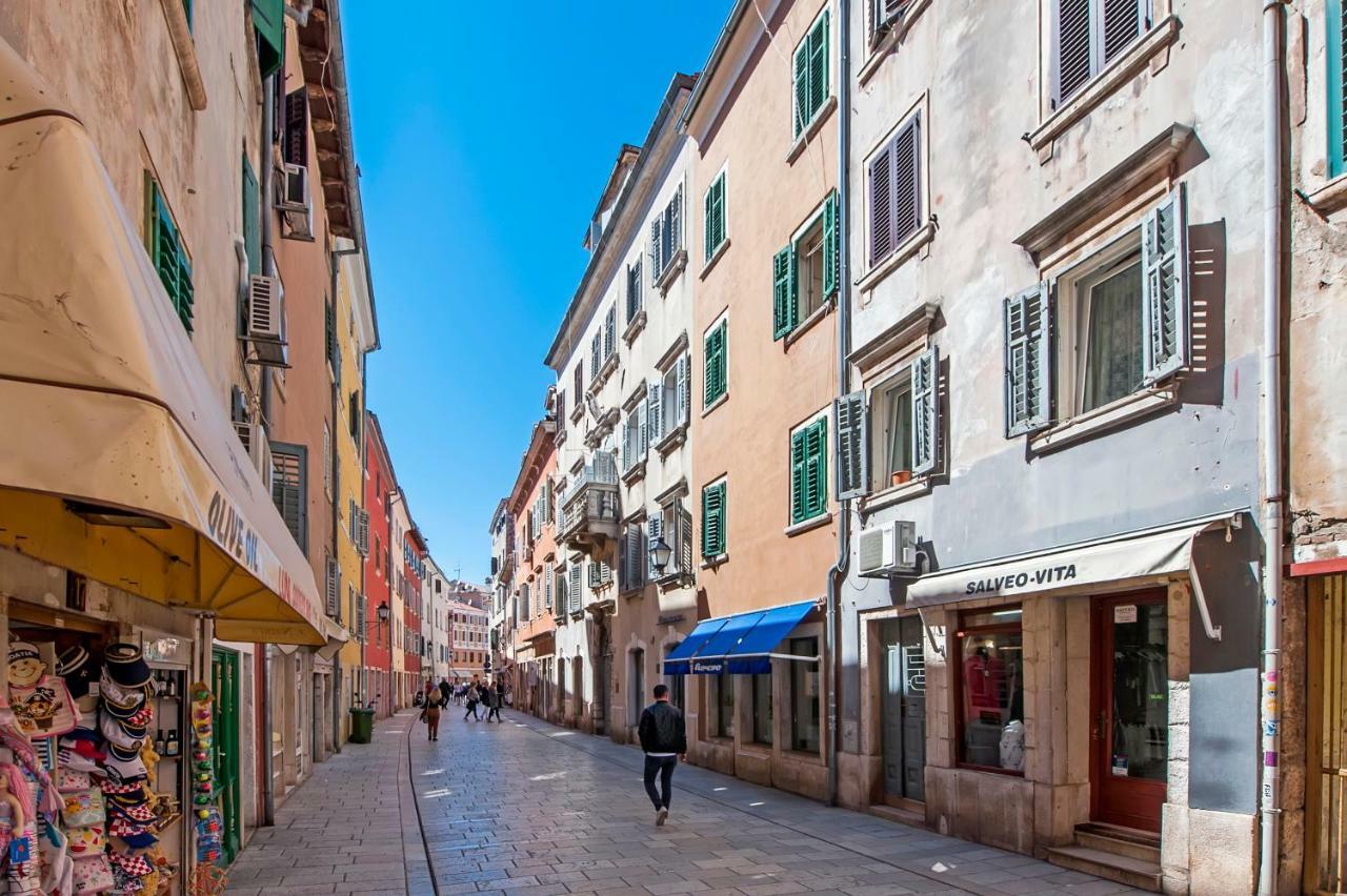 Apartments & Rooms Carera 6 Rovinj Extérieur photo